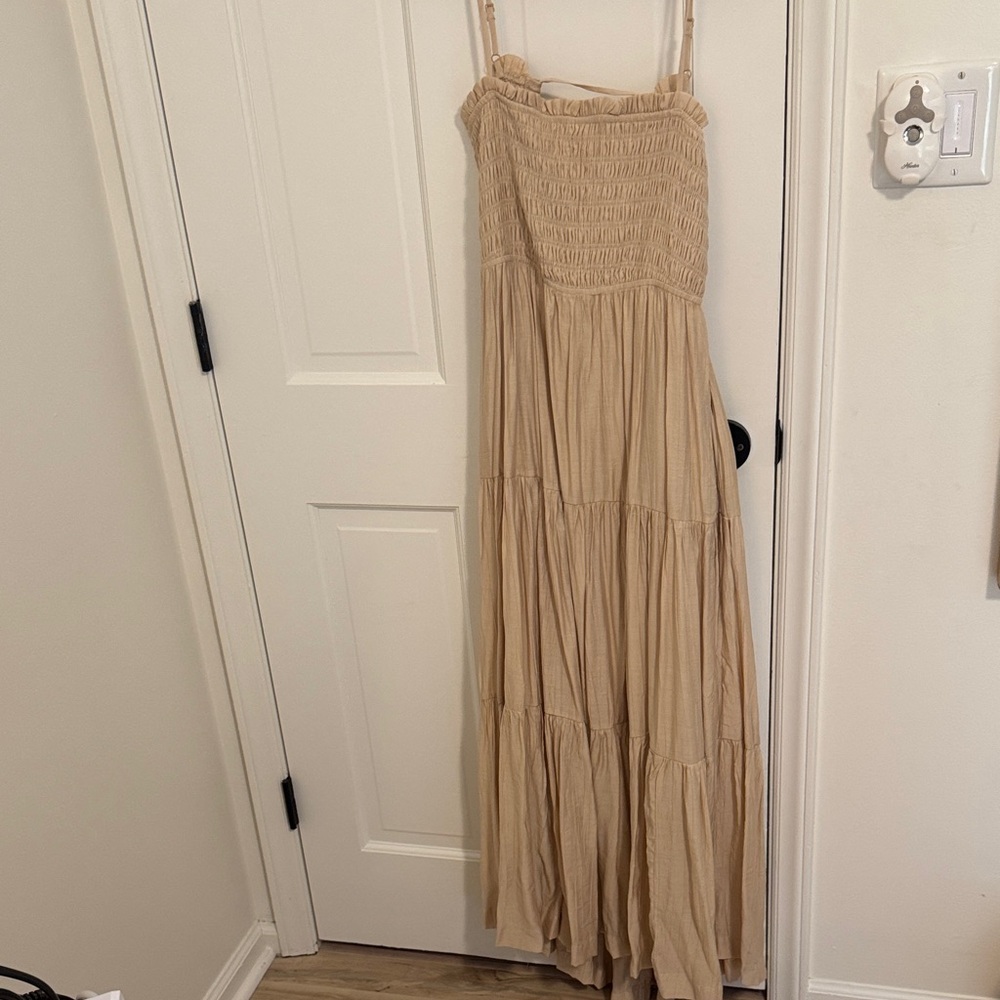 Elegant Cream Maxi Dress